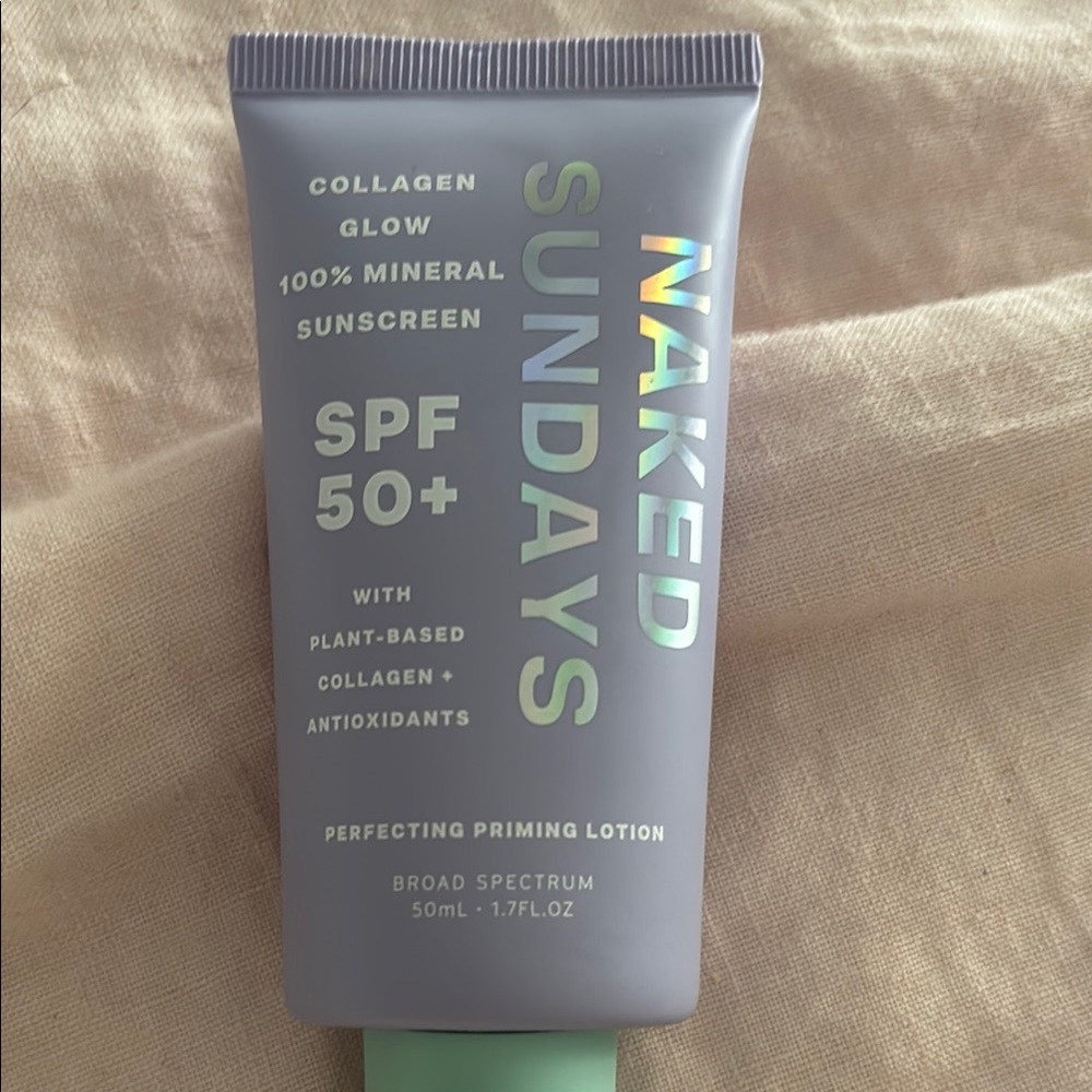 Naked Sundays Collagen Glow Primer - Purple